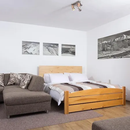 Lipka Pavčina Lehota